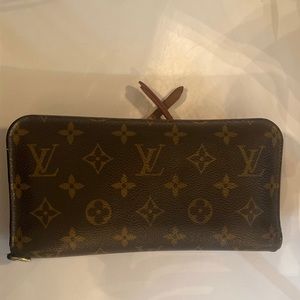 Authentic LOUIS VUITTON Monogram Insolite Organizer Wallet in Armagnac.